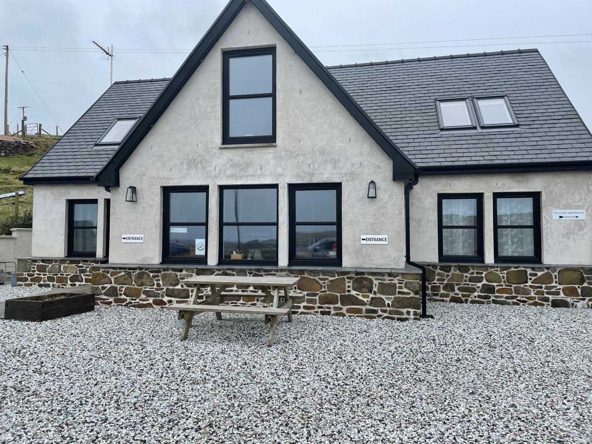 The Bridge B&B Kilmaluag Exterior photo
